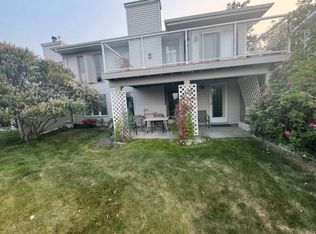 92 Rehwinkel Rd NW, Edmonton, AB T6R1Z8