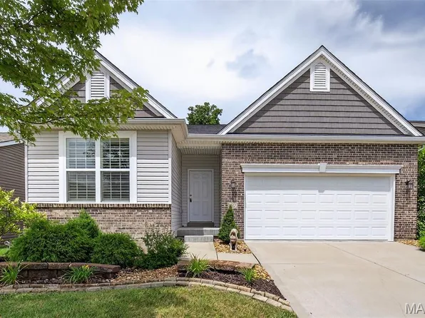 412 Wilmer Meadow Dr, Wentzville, MO 63385