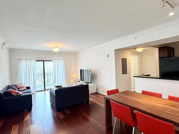 4th image of 4907 Midtown Ln APT 1215
