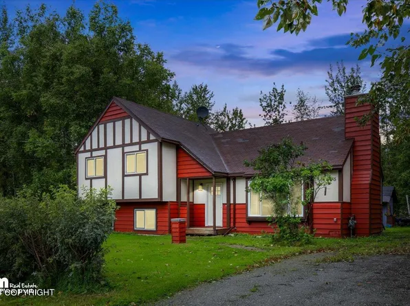 565 W Crestwood Ave, Wasilla, AK 99654