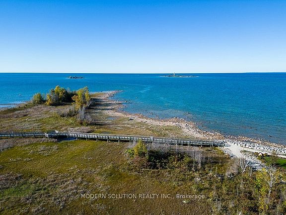 3rd image of 307 Mariners Way