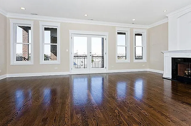 519 N Racine Ave #2 — Photo 2