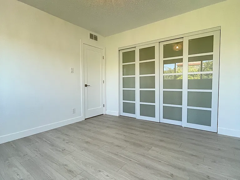 1125 Rexford Dr #12 — Photo 25