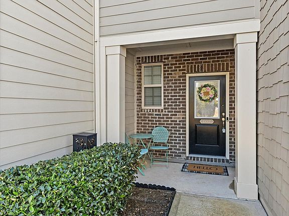 3rd image of 10007 Lynnberry Pl