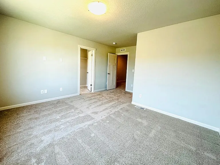 8269 SE Leafhopper St — Photo 31