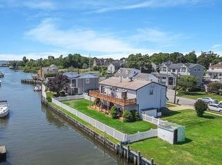 23 Delta Rd, Massapequa, NY 11758