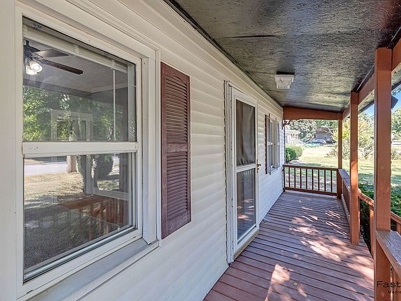 3rd image of 1439 Zinc St