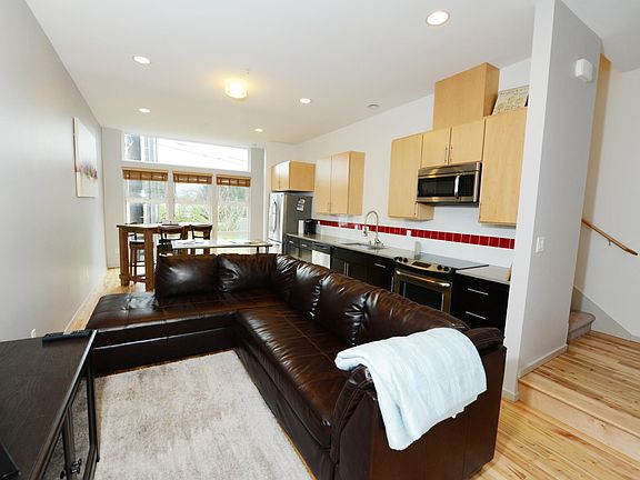 3rd image of 7723B 15th Ave NW