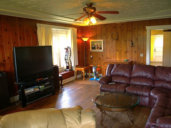 4th image of 13811 86th Ave E