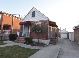 3414 202nd St, Bayside, NY 11361