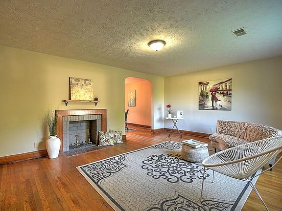4th image of 2113 Cypress St