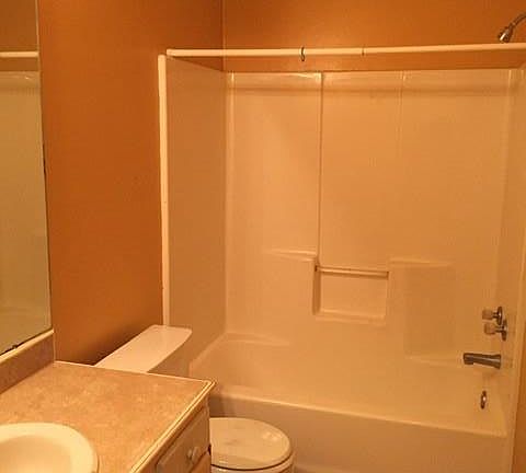4th image of 262 T Leigh Dr