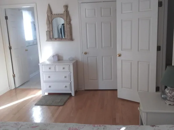 135 L St #B, Seaside Park, NJ 08752