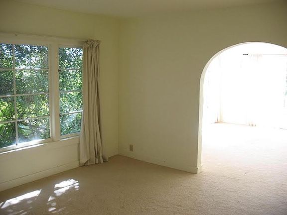 Dining Room (drapes no longer in unit)