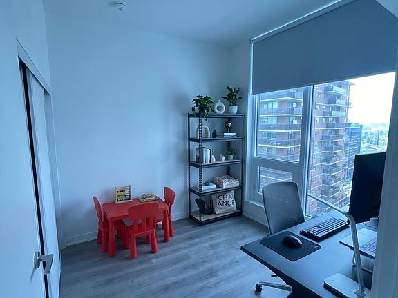 3rd image of 28 Ann St #1804