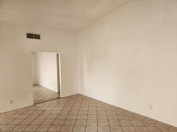 4th image of 6705 Reggie Cir