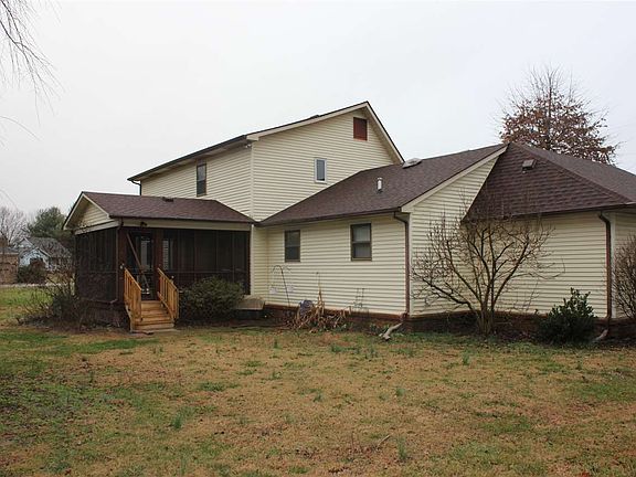 2nd image of 646 Green Valley Dr