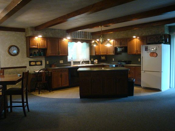 4th image of 516 N 2nd St