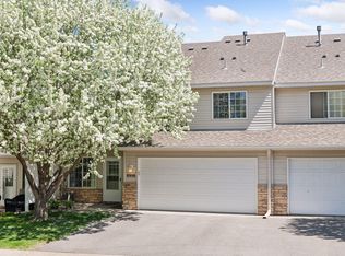 8950 Pheasant Ln, Saint Bonifacius, MN 55375