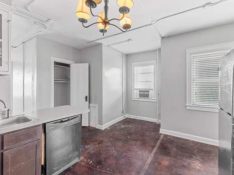 Penn Arts Apartments — Photo 34