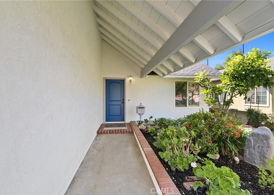 1st image of 11685 Lakia Dr