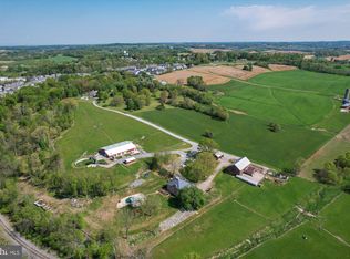 1126 Slingluff Rd, New Windsor, MD 21776