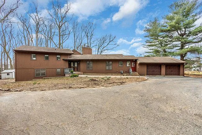 180 Hartshorne Rd — Photo 84