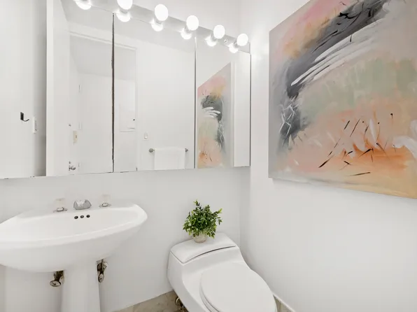 235 East 40th Street image 12 of 21