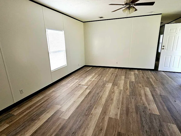 315 Vincent Ln #1 — Photo 3