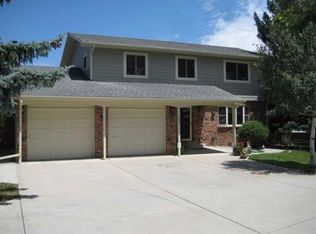 2090 S Asbury Dr, Lakewood, CO 80227