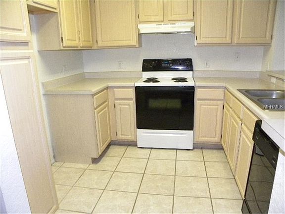 2nd image of 13815 Fairway Island Dr APT 1324