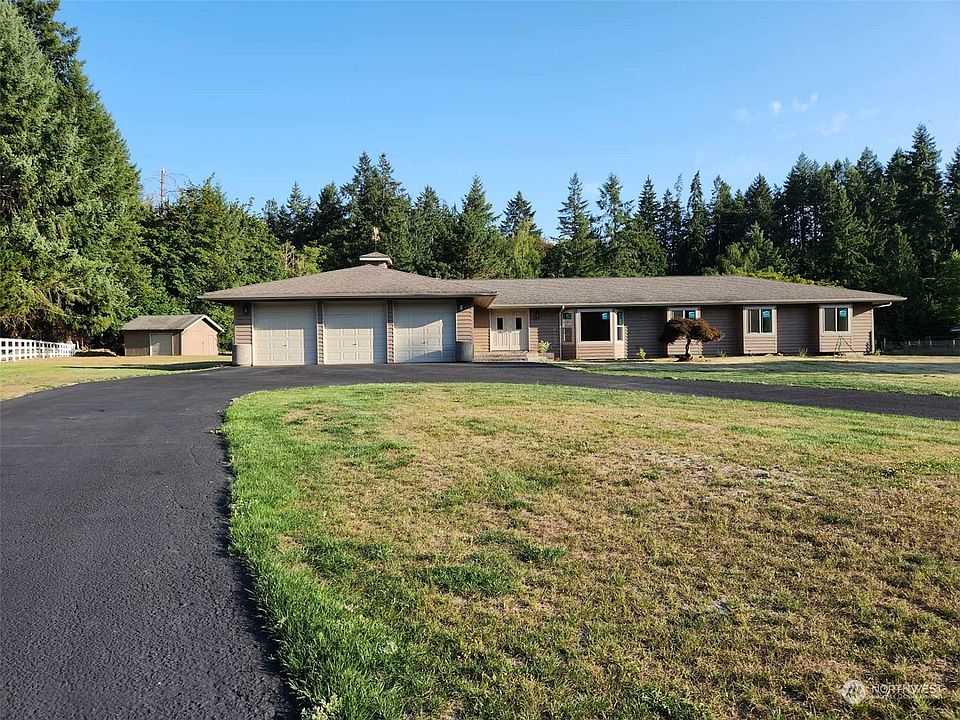 1st image of 331 NE Mcwilliams Court