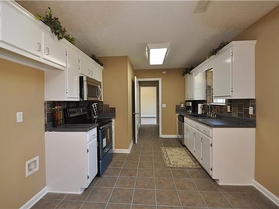 5th image of 108 Grimes Ct