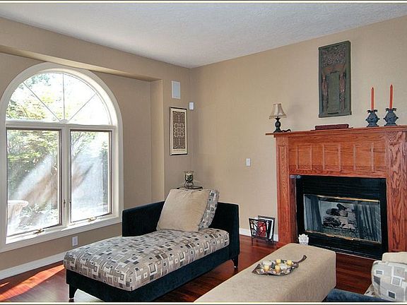 2nd image of 11108 Desert Classic Ln NE