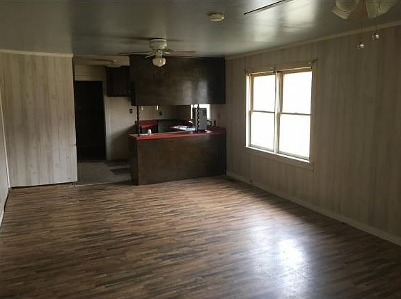 3rd image of 1404 Milligan Hwy
