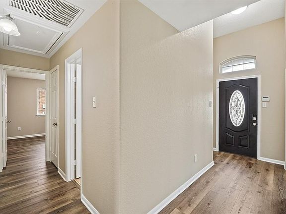 5th image of 11806 Forest Wind Ln