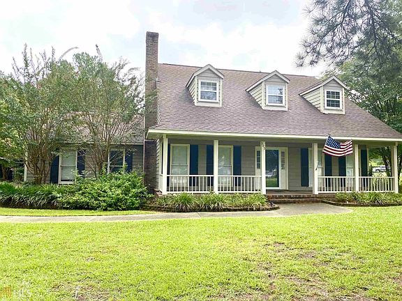 2nd image of 505 Saint Andrews Cir