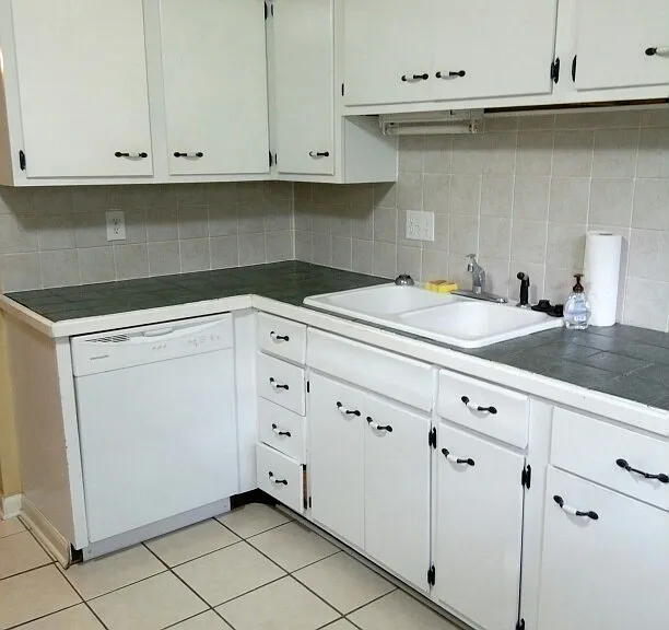 700 SW Williams St — Photo 3