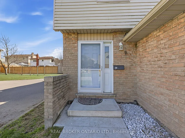 262 Kenora Ave #29 — Photo 7
