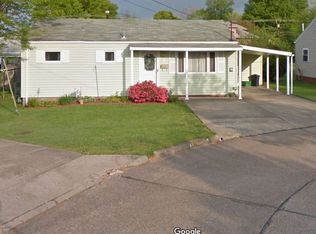 4 Stella Ct, Parkersburg, WV 26104