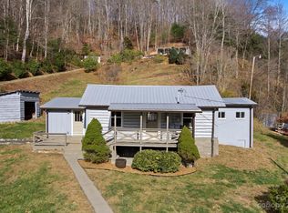 301 Indian Grave Gap Rd, Marshall, NC 28753