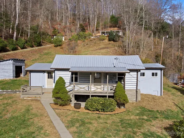 301 Indian Grave Gap Rd, Marshall, NC 28753