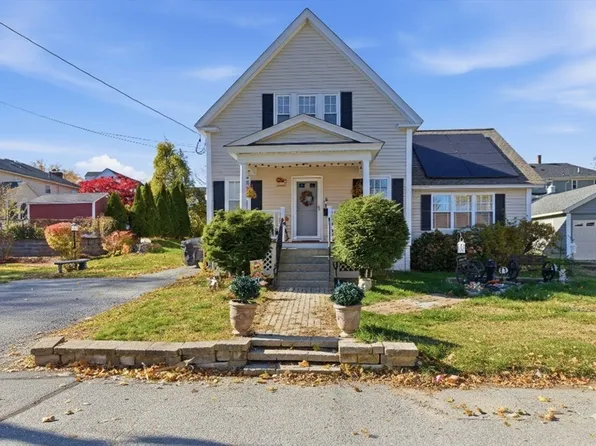 16 Wetherbee Ave, Lowell, MA 01852