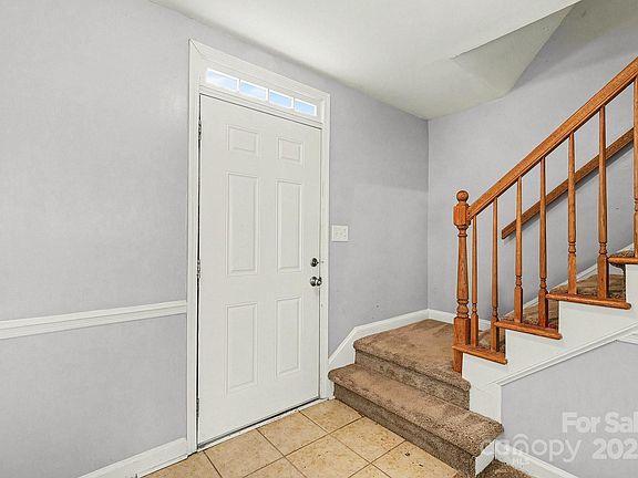 2nd image of 6520 Farmingdale Dr