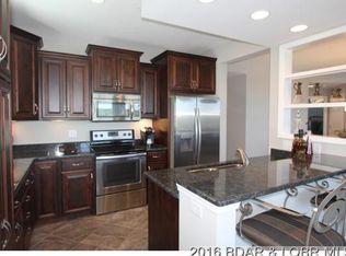 698 Summer Place Dr UNIT 2B, Camdenton, MO 65020