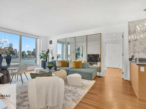 30 West Street 18G image 2 of 16