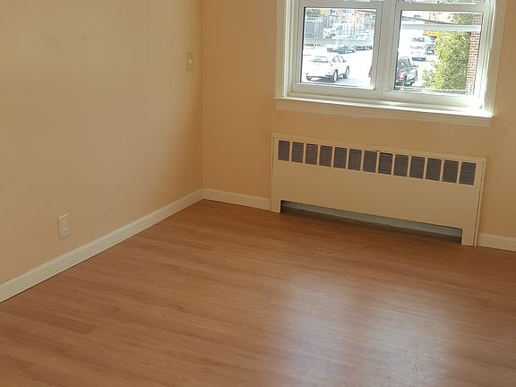 4th image of 1884 E 52nd St #2