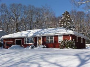 192 Rochdale St, Auburn, MA 01501