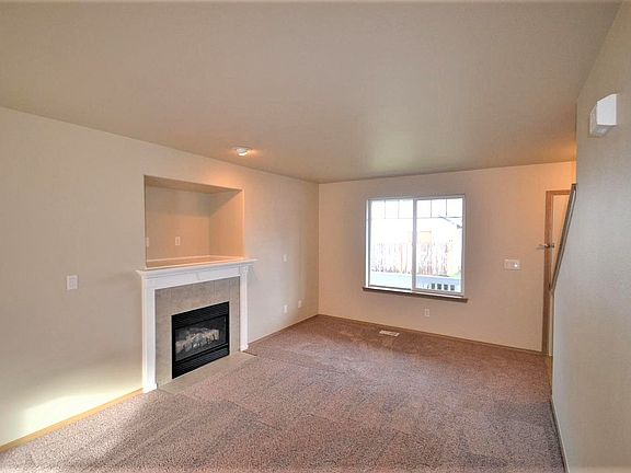 2nd image of 16122 92nd Ave E