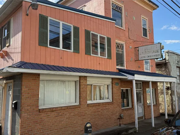 146 Baldwin St, Johnson City, NY 13790